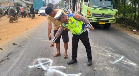 Truk Lind45 Pelajar di Banyuasin