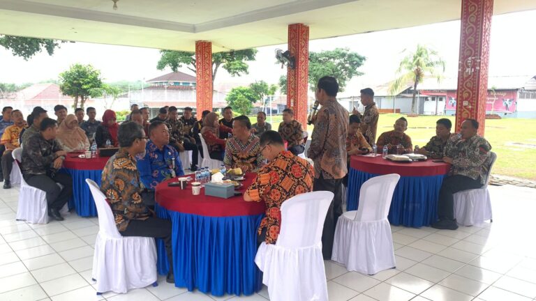 Coffee Morning Lapas Banyuasin, Kalapas Ajak Pegawai Gerak Cepat Realisasikan Program Kerja 2025