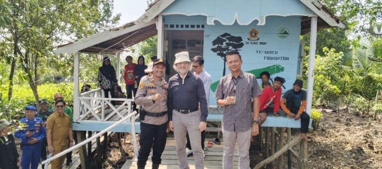 Kapolsek Sungsang Hadir Kunjungan Delegasi CGIAR Ke Desa Pilot CIFOR – ICRAF